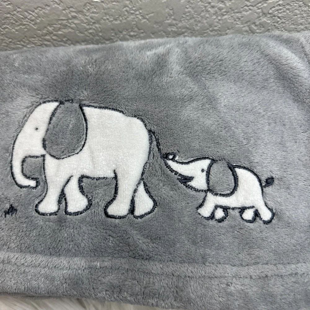 $19 🌙 Cloud Island Gray 2 Elephants Baby‎ Blanket Elephant Target CLEAN